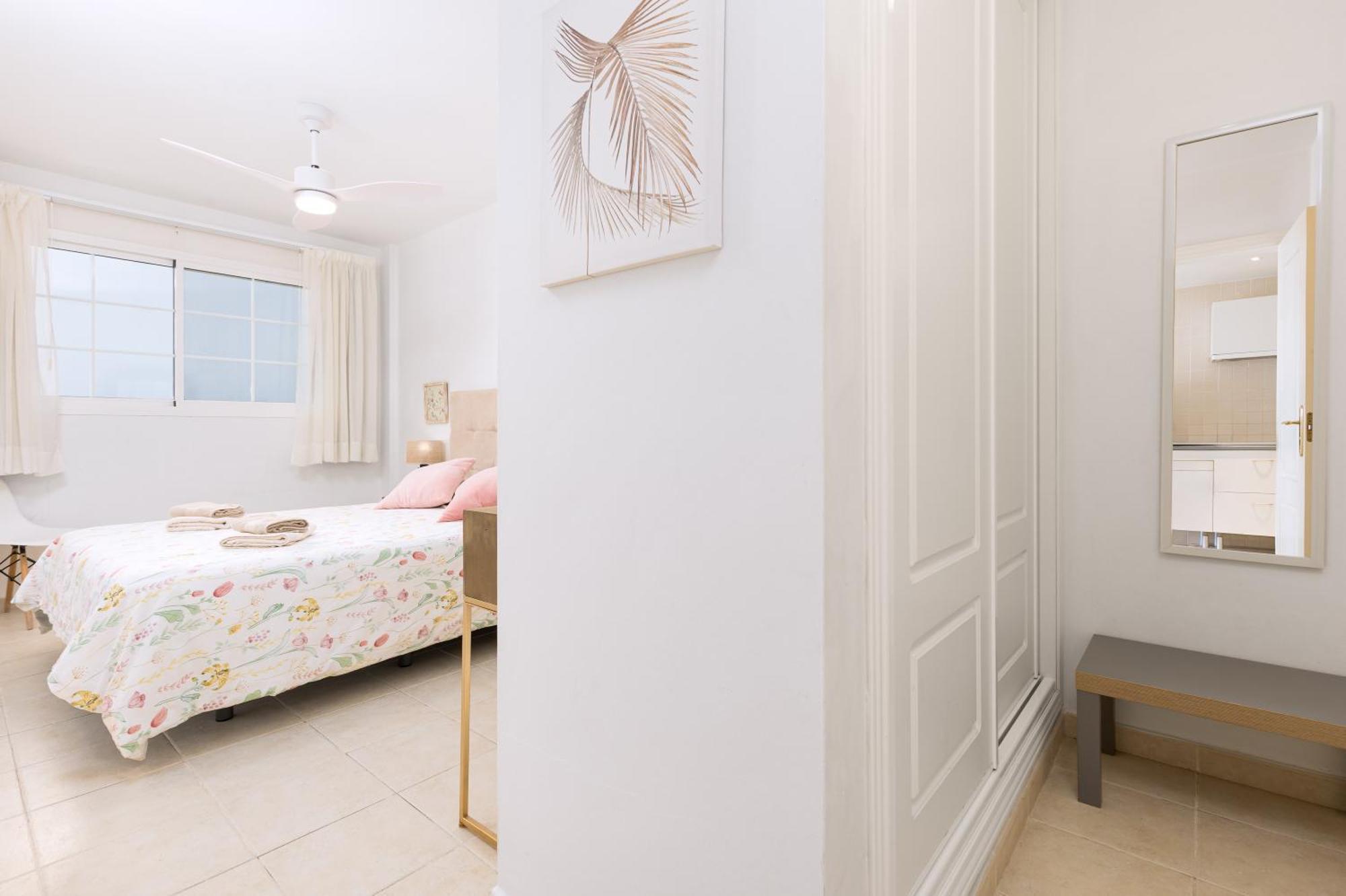 Home2Book Sea View & Terrace Escape, Playa Paraiso Κόστα Κάλμα Εξωτερικό φωτογραφία
